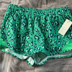 All In Motion women’s green leopard print memorize running nwt